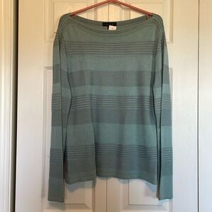 NWT Ann Taylor sweater. Sz L. Boat neck. Long sleeved. Horizontal rib striped